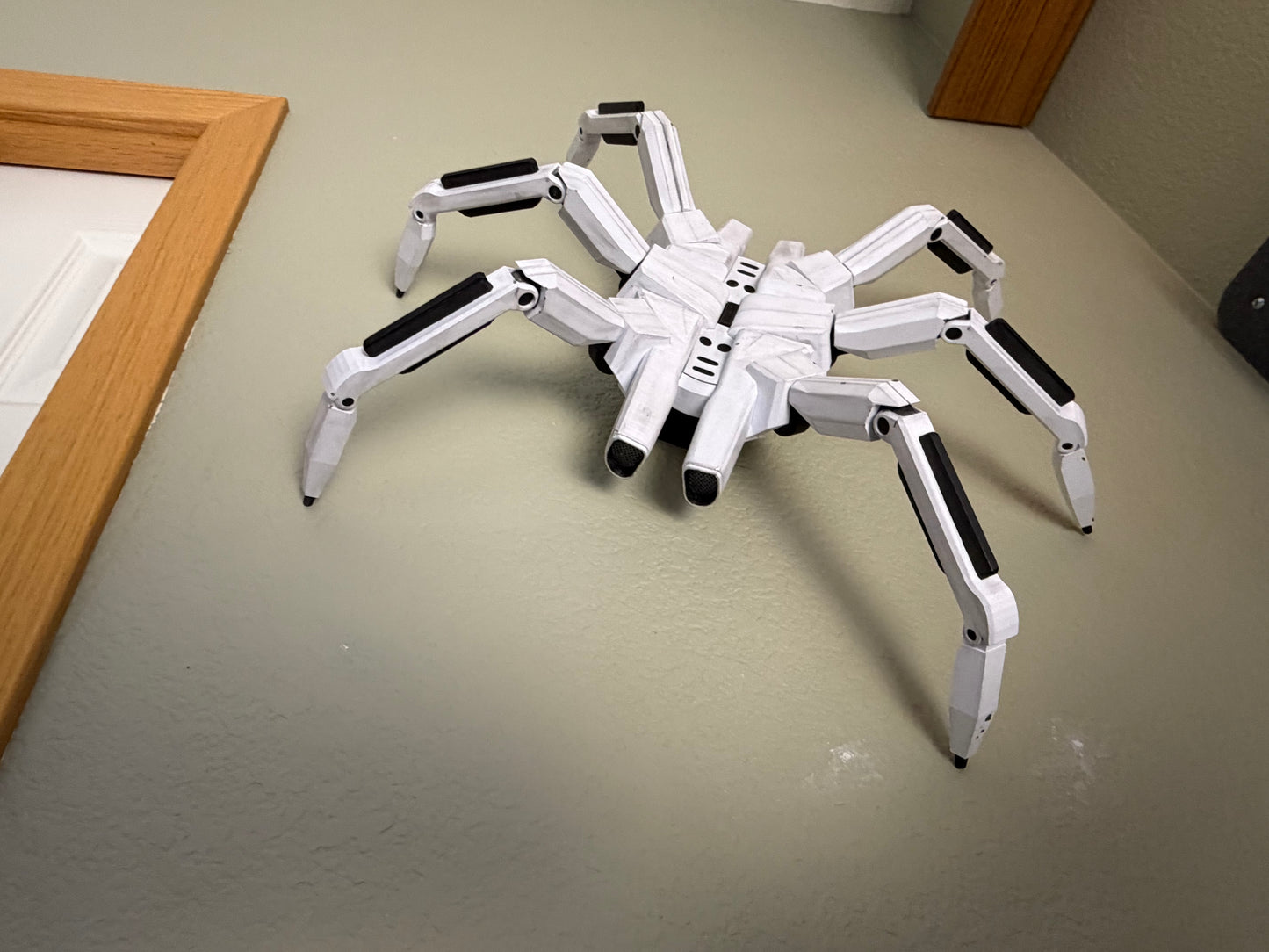 Arc Raiders: Tick Replica