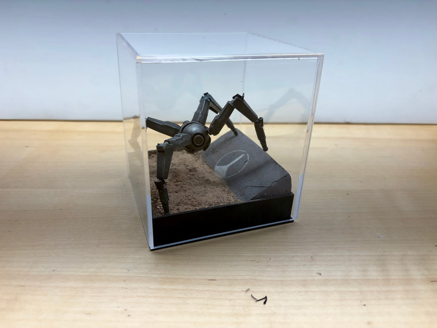 Arc Raiders - Mini Leaper Diorama